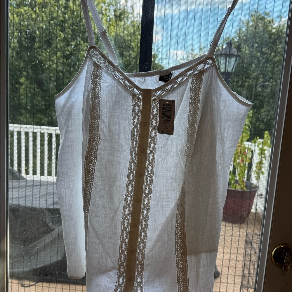 Torrid White Camisole with Lace Accents